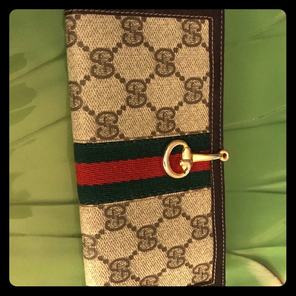 Vintage Gucci wallet